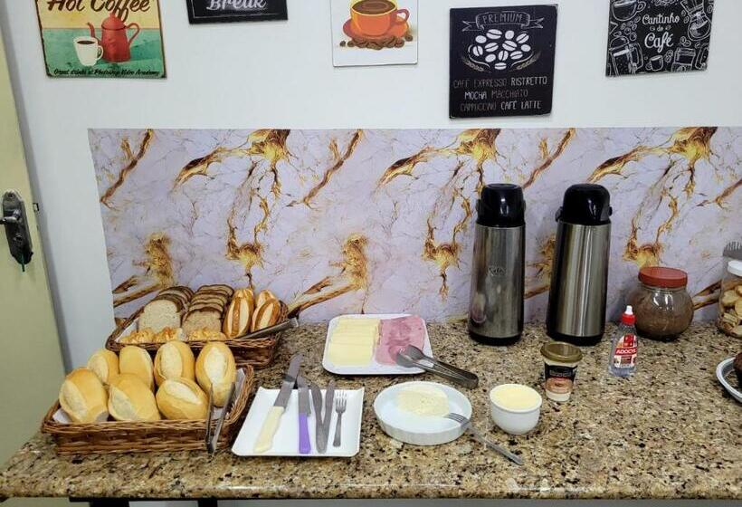 مسافرخانه Pousada Solar De Campos