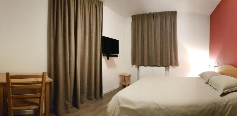 Отель Hôtel Du Soleil