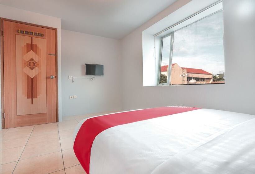 Hotel Oyo 208 G House