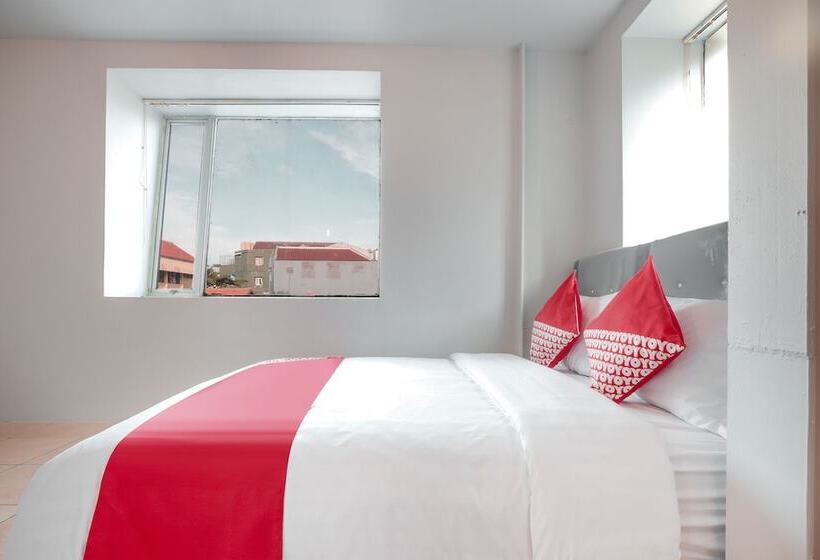 Hotel Oyo 208 G House