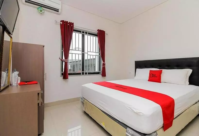 ホテル Reddoorz Syariah @ Kampung Bintang