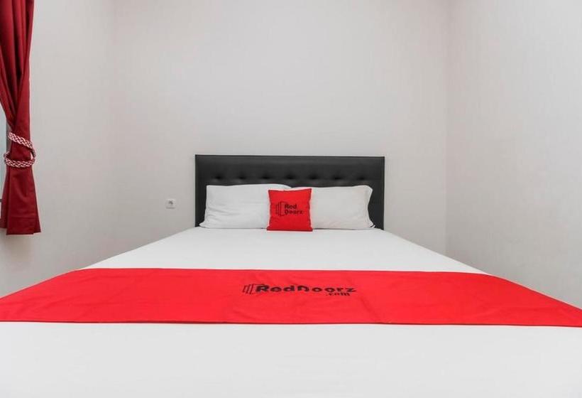 בית מלון כפרי Reddoorz Syariah @ Kampung Bintang