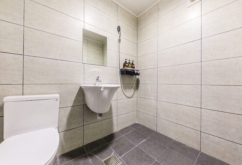 مُتل Yongsan Only For You