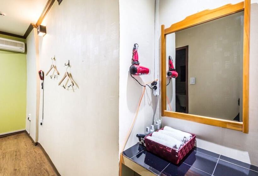 مُتل Yongsan Only For You