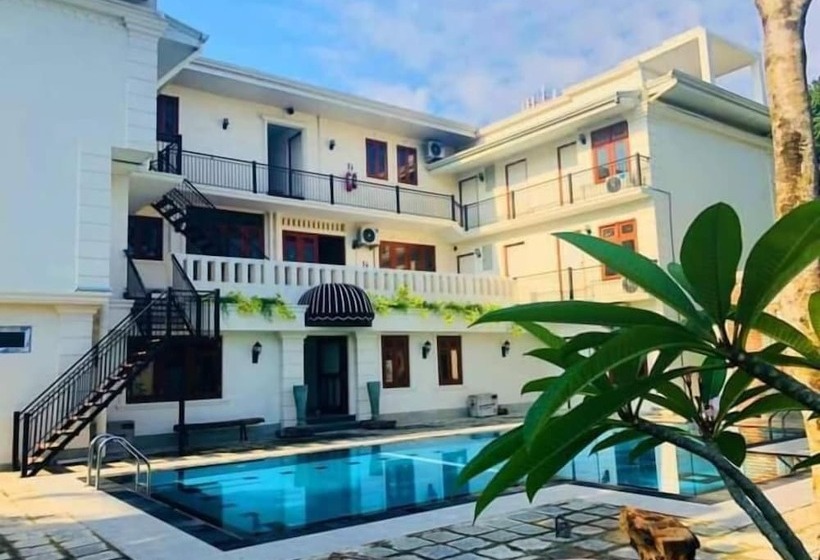 فندق Forever City