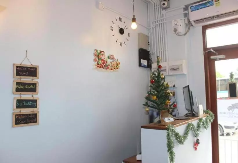 هتل The Old Moulmein Hostel