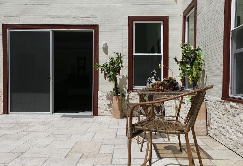 فندق Trending Inn