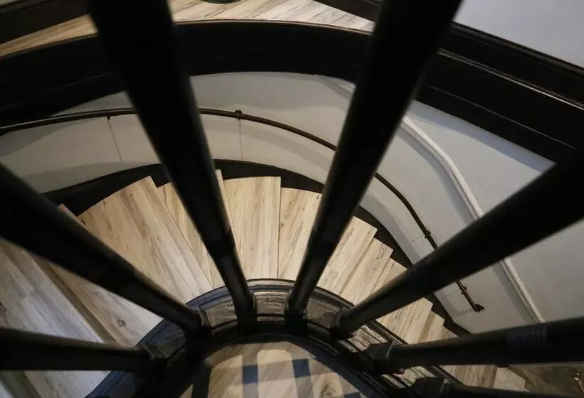 ホテル Trending Inn