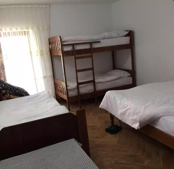 Majatalo Guesthouse Demushi