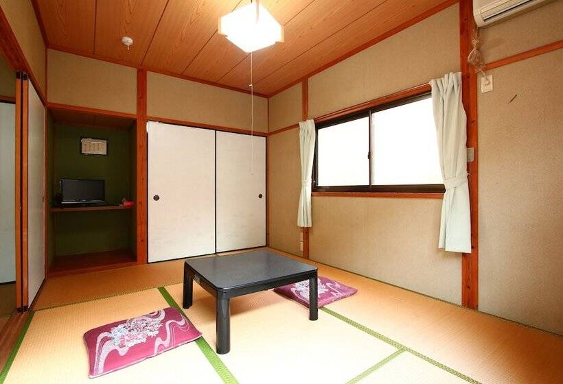 پانسیون Ramune Onsen Senju No Sato