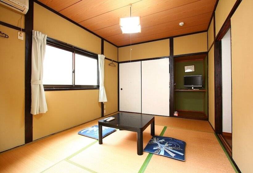 پانسیون Ramune Onsen Senju No Sato