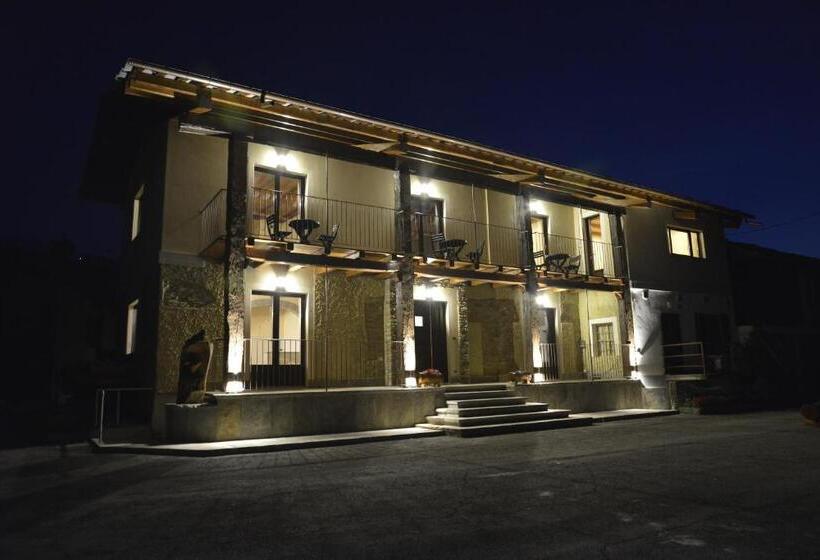 مبيت وإفطار Agriturismo Ai Prüsot