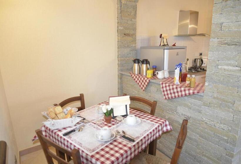 مبيت وإفطار Agriturismo Ai Prüsot