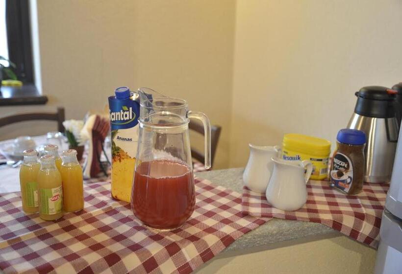 مبيت وإفطار Agriturismo Ai Prüsot