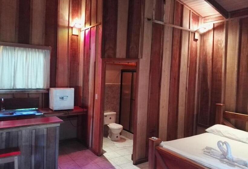 هتل Rancho Las Cabañas