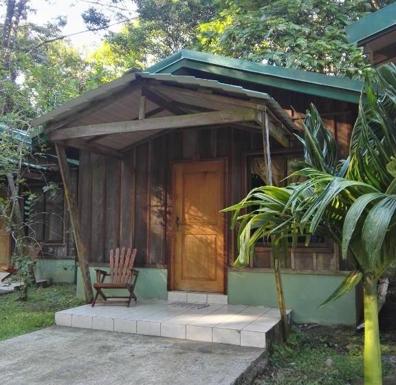 هتل Rancho Las Cabañas