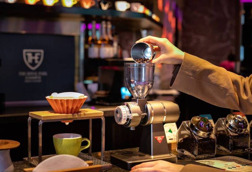 هتل The Royal Park Canvas Osaka Kitahama