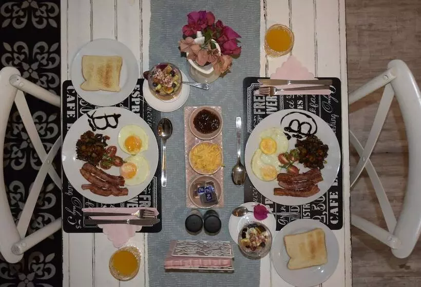 پانسیون Berkeley House