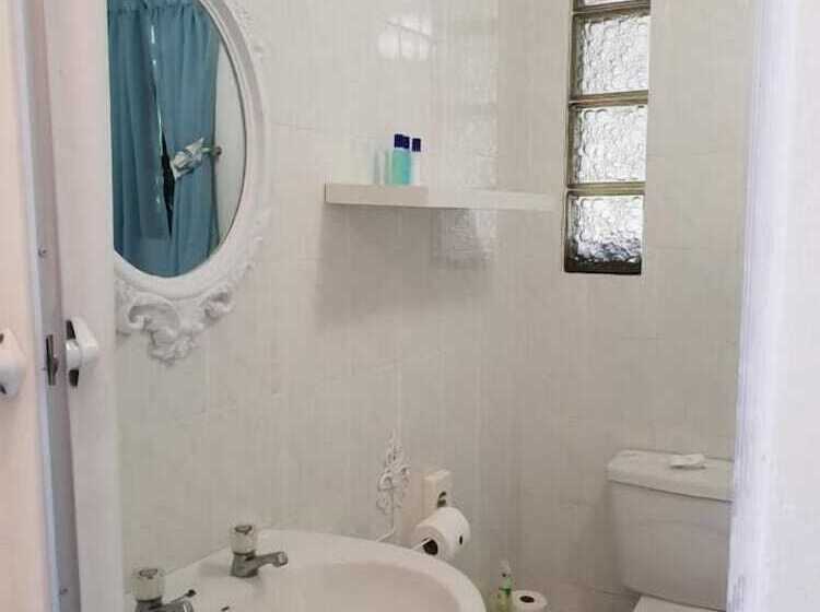 פנסיון Berkeley House