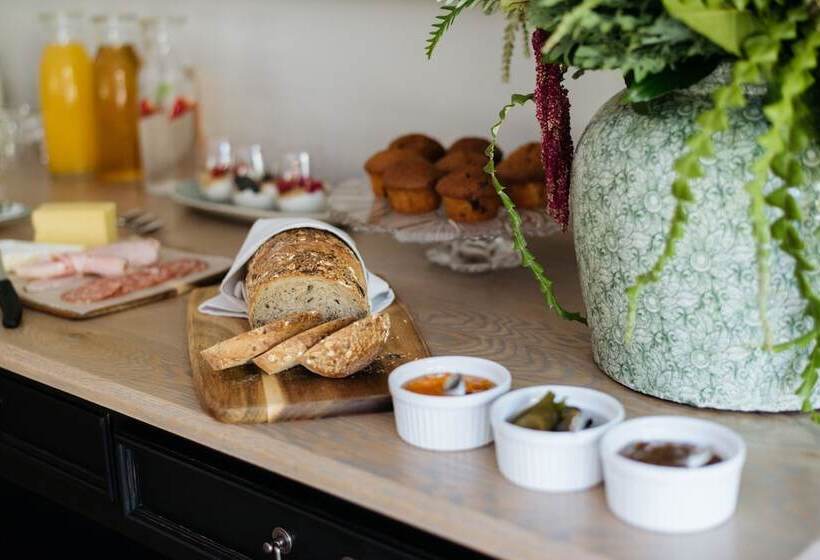 膳宿费 Simonzicht Guest House