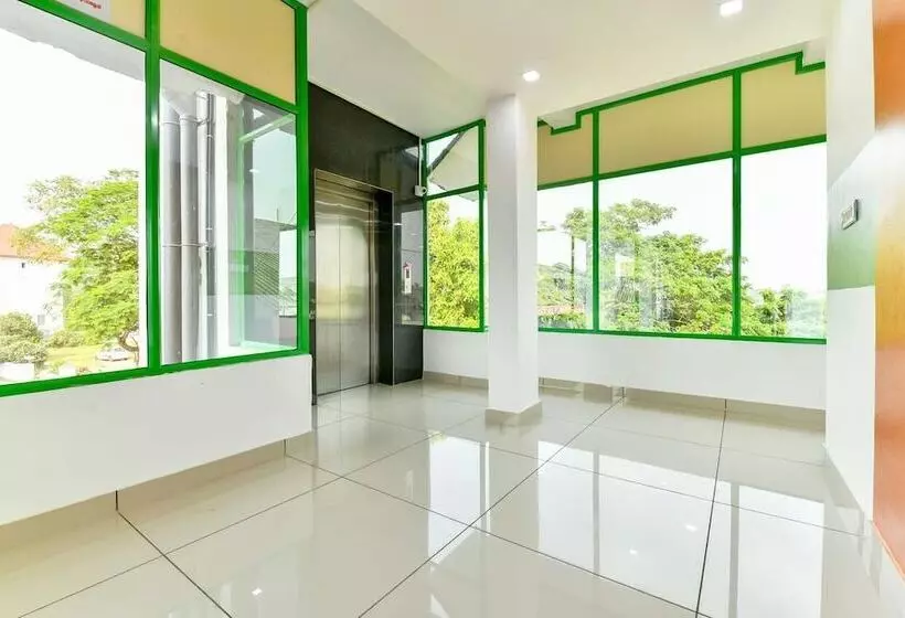 Hotelli Green Line Residency