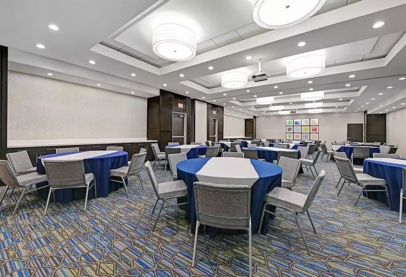 Hotelli Holiday Inn Express & Suites Memorial – Citycentre, An Ihg