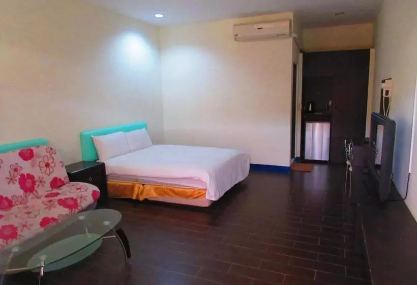 هتل Ivan Garden B&b