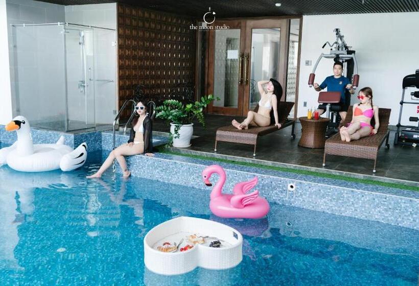 هتل Nostalgia Boutique