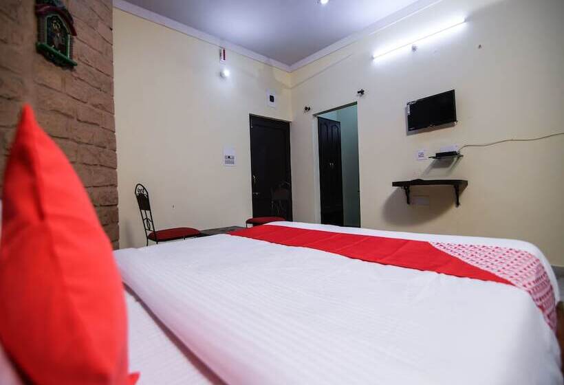 호텔 Oyo 16799 Shikargarh Palace Resorts