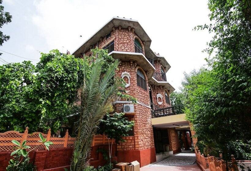 호텔 Oyo 16799 Shikargarh Palace Resorts