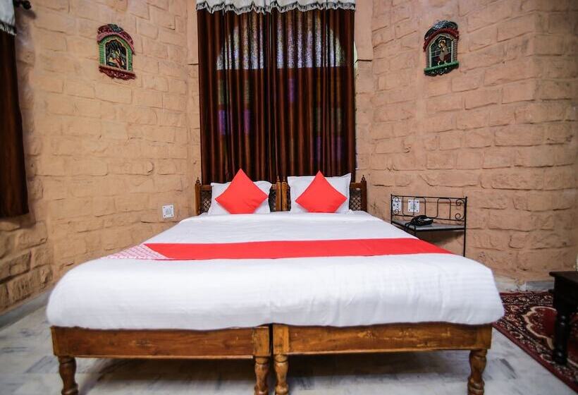 호텔 Oyo 16799 Shikargarh Palace Resorts