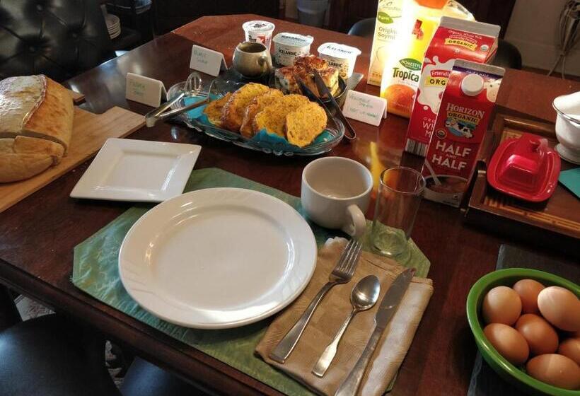 Maurrocks   A Pocono Mountains B&b