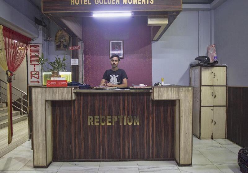 Oyo 16041 Hotel Golden Moments