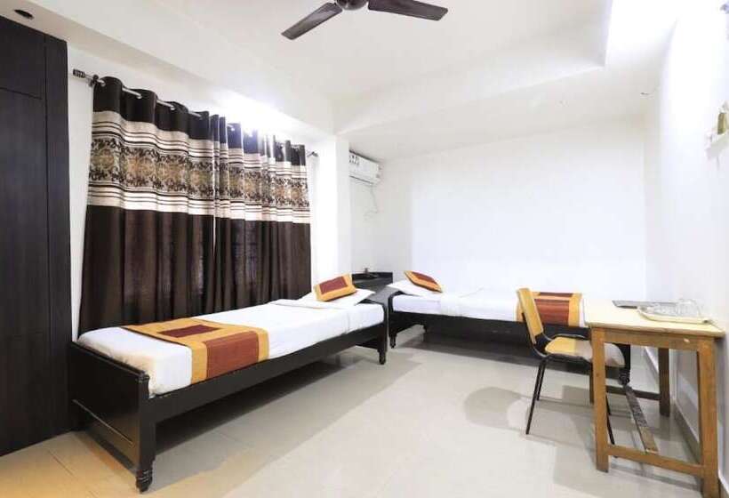 Hotel Rashmi