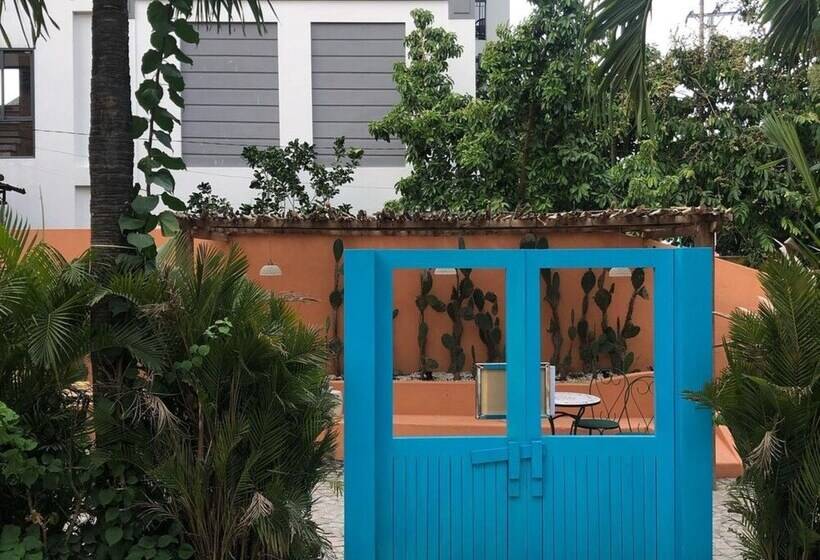 تختخواب و صبحانه The Mansion Hoi An By Minova