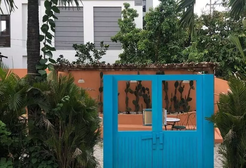 تختخواب و صبحانه The Mansion Hoi An By Minova