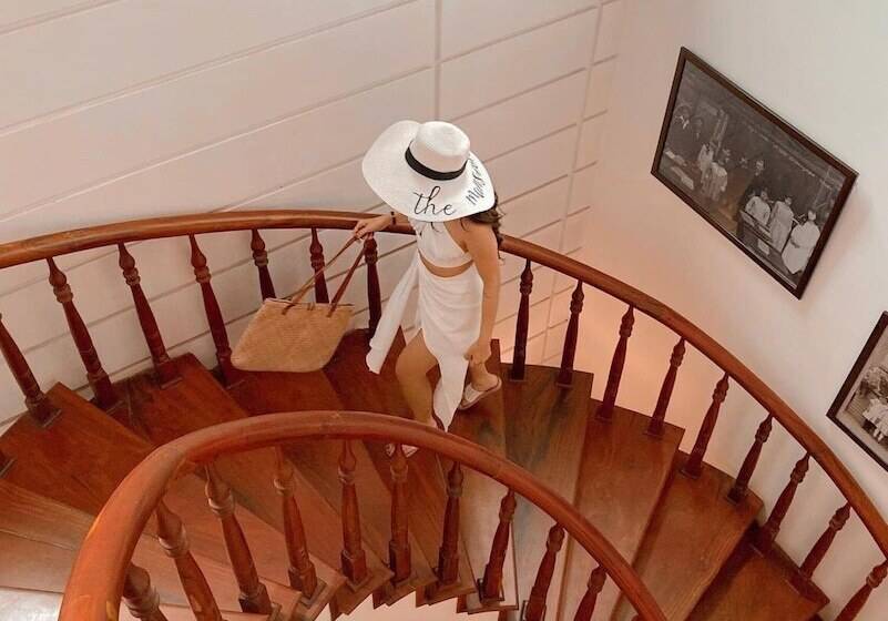 تختخواب و صبحانه The Mansion Hoi An By Minova