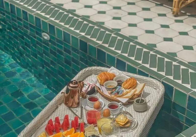 تختخواب و صبحانه The Mansion Hoi An By Minova