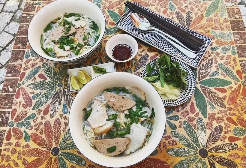 تختخواب و صبحانه The Mansion Hoi An By Minova