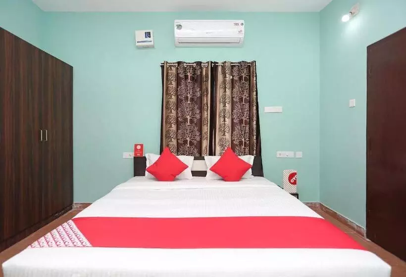 O The Maple Tree Hotels