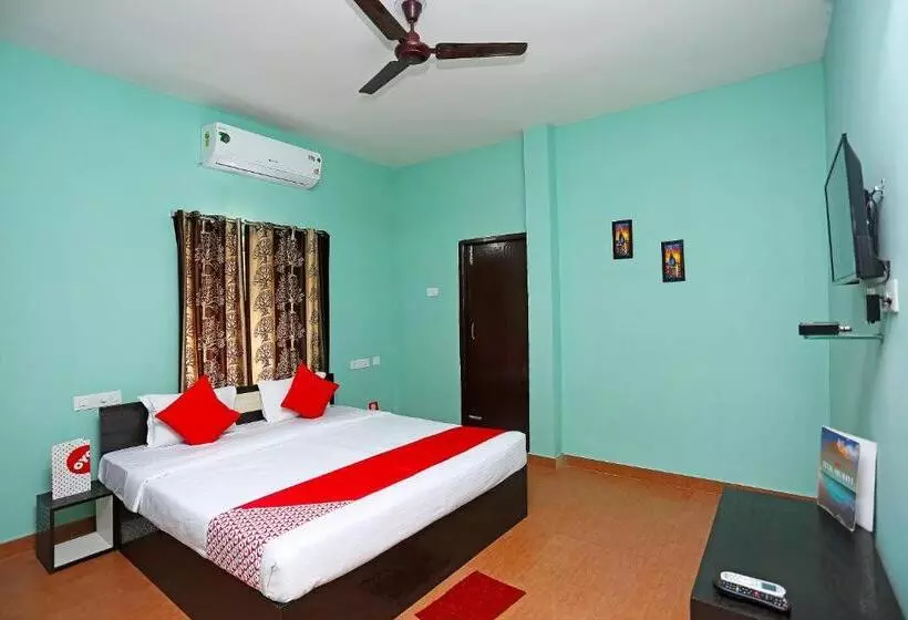 O The Maple Tree Hotels