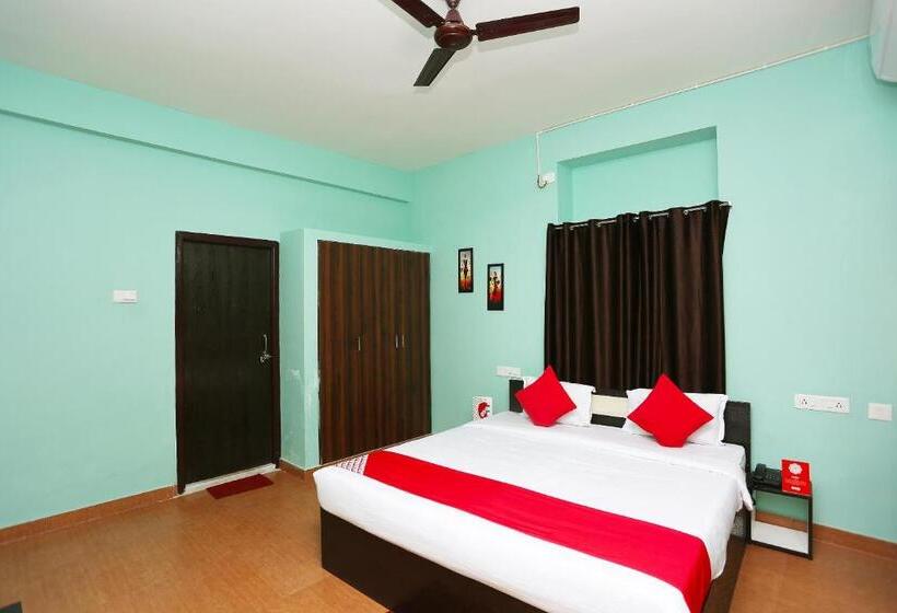 O The Maple Tree Hotels