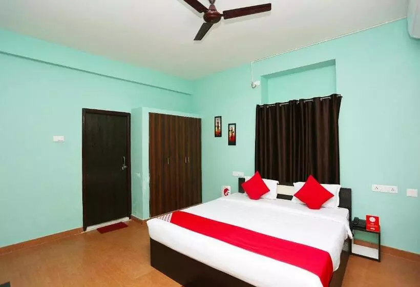 O The Maple Tree Hotels