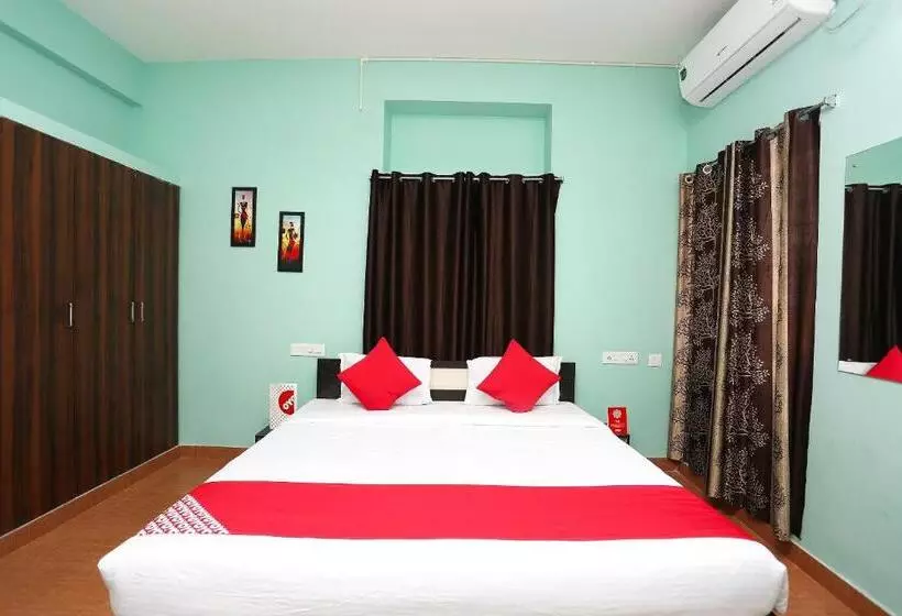 O The Maple Tree Hotels