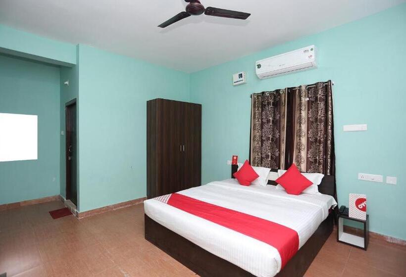 O The Maple Tree Hotels