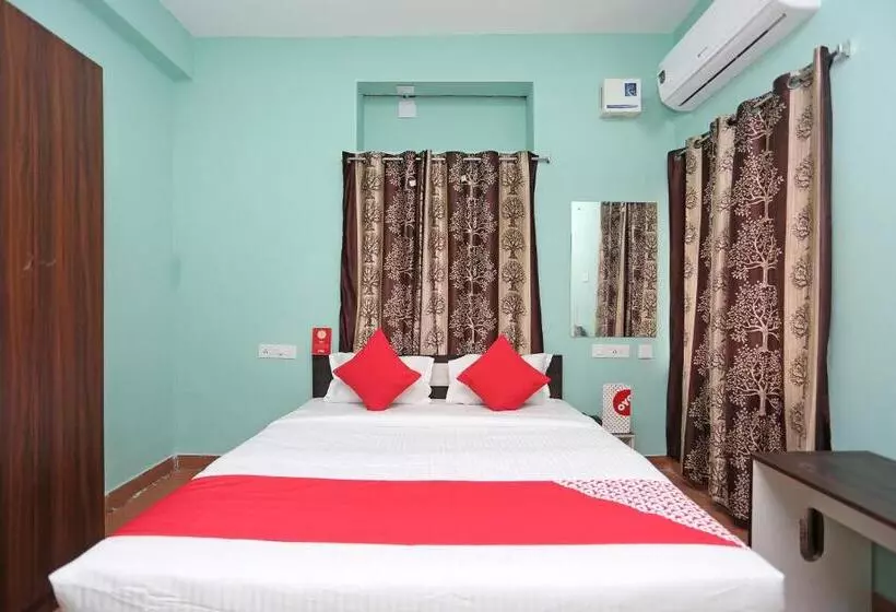 O The Maple Tree Hotels