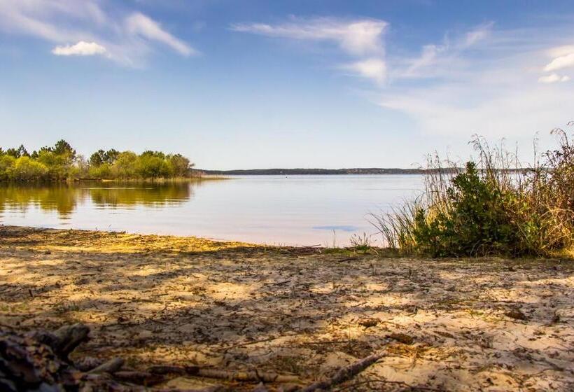 هتل Azureva Lacanau