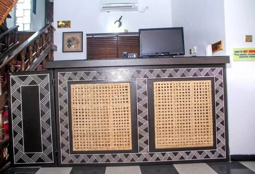 K Yellow Hotel & Resort
