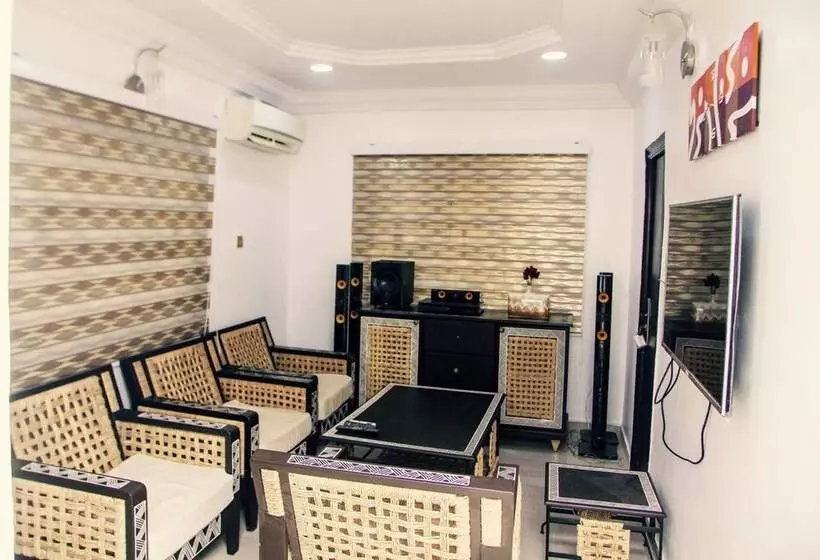 K Yellow Hotel & Resort