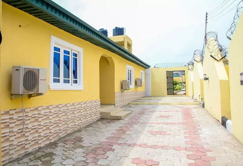 K Yellow Hotel & Resort